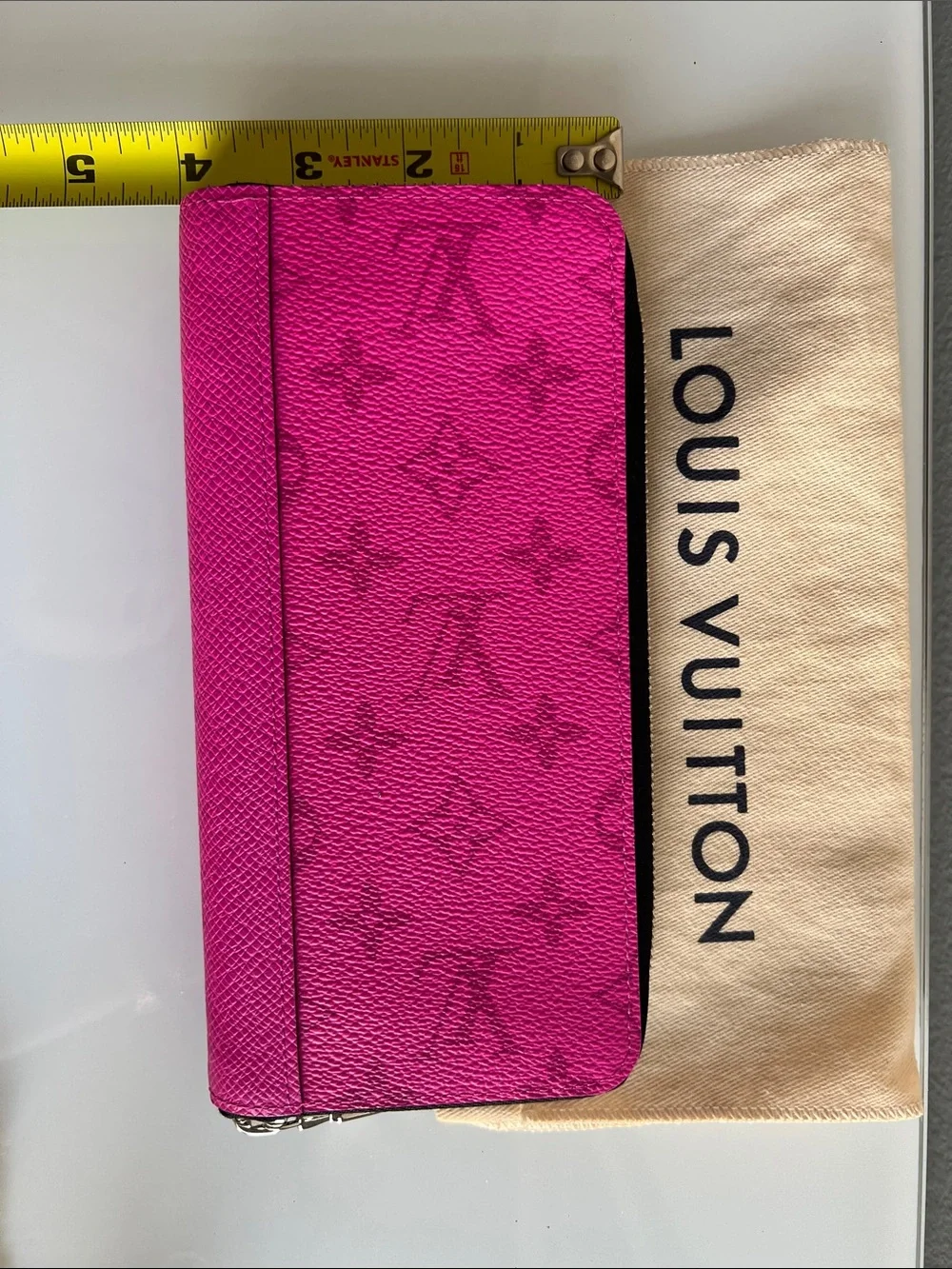 N/A compartments length dust